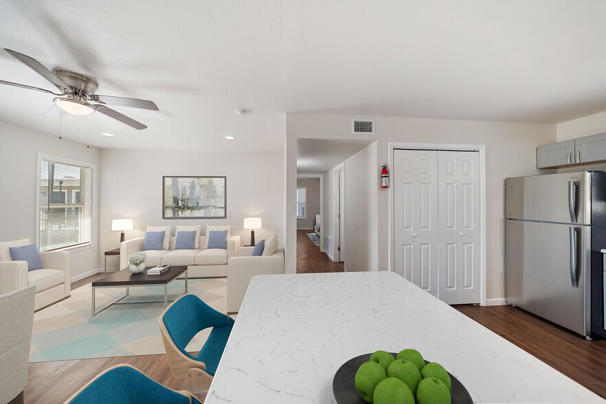 More Photos Of 6403 Sloan St, Houston Apartments For Sale