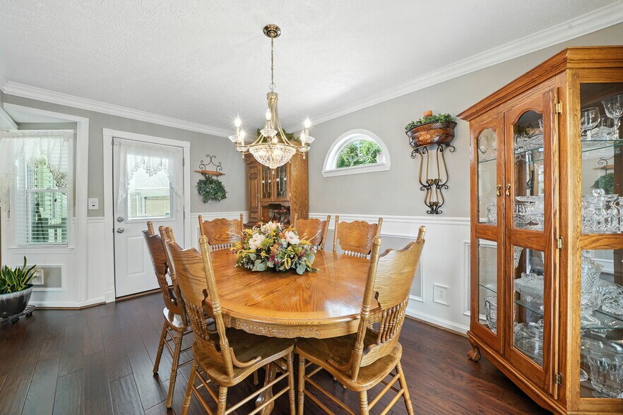 More Photos Of 84 Ledbetter Rd, Villa Rica Light Distribution For Sale