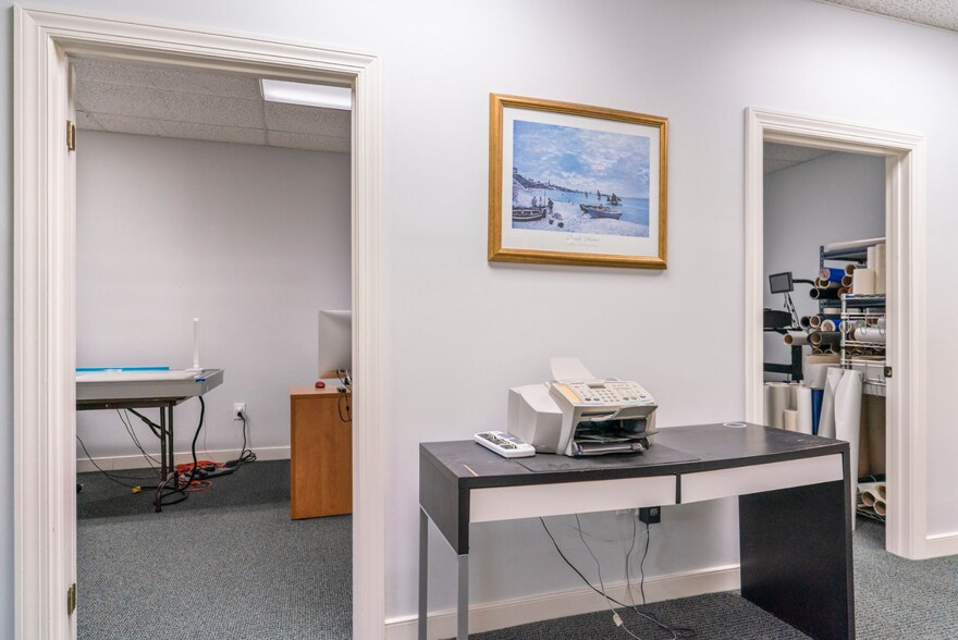 More Photos Of 8403 Richmond Hwy, Alexandria Storefront Retail Office For Sale