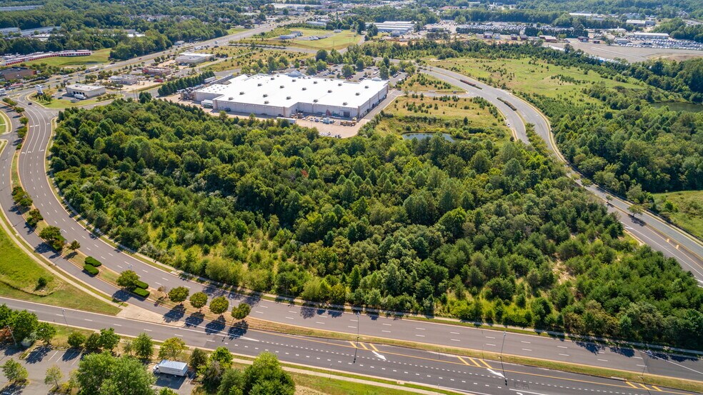More Photos Of Celebrate Virginia Parkway Pky @ McWhirt Loop, Fredericksburg Land For Sale