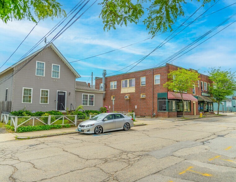 More Photos Of 48-62 Central St, Southbridge Apartments For Lease