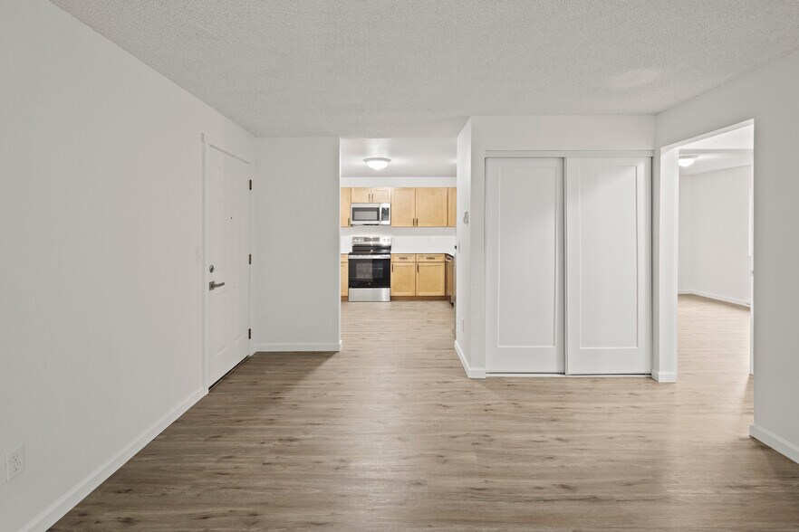 More Photos Of 324 S Lafayette Ave, Bremerton Apartments For Sale