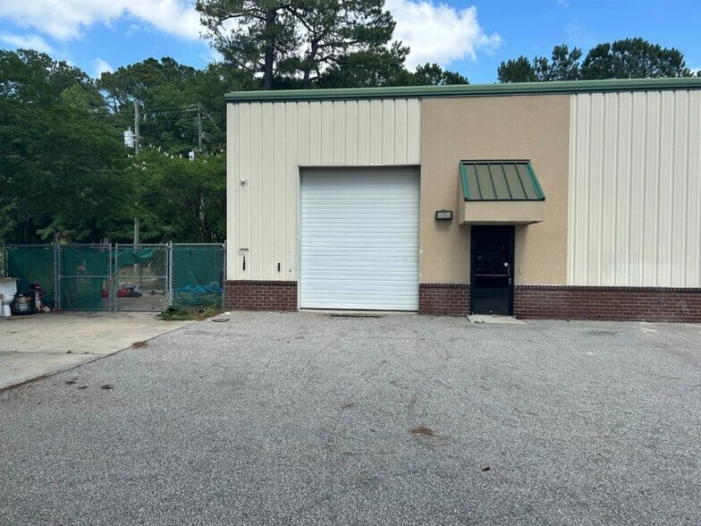 More Photos Of 3180 Industry Dr, North Charleston Warehouse For Lease