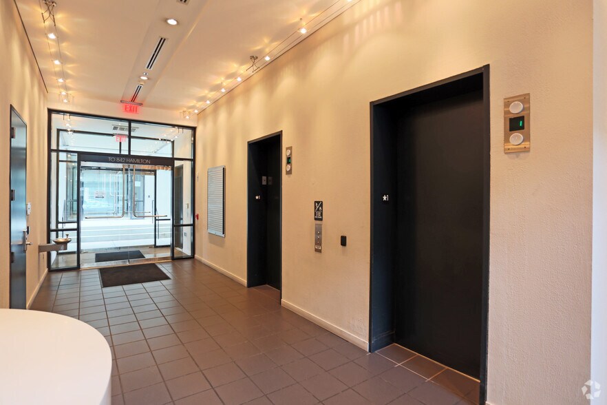 More Photos Of 840 W Hamilton St, Allentown Office For Lease