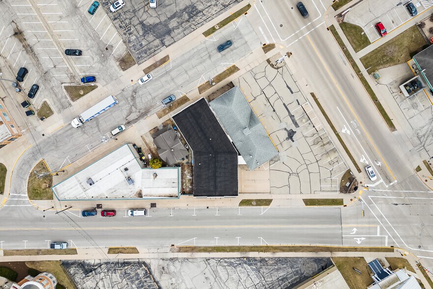 More Photos Of 400 Blackburn St, Ripon Specialty For Sale