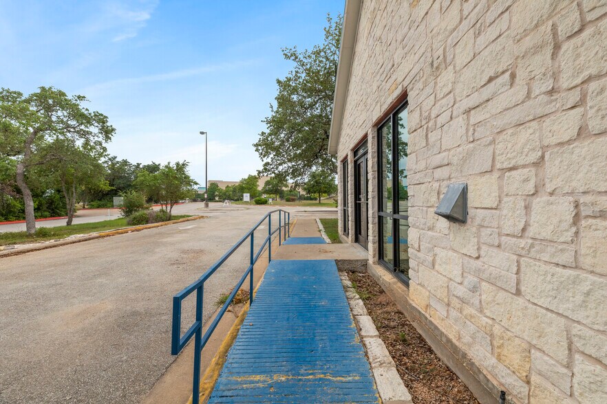 More Photos Of 11201 Pecan Park Blvd, Cedar Park Carwash For Lease