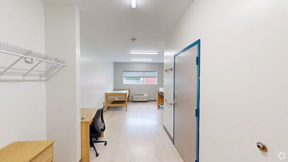 More Photos Of 522 E Railroad St, Long Beach Apartments For Sale