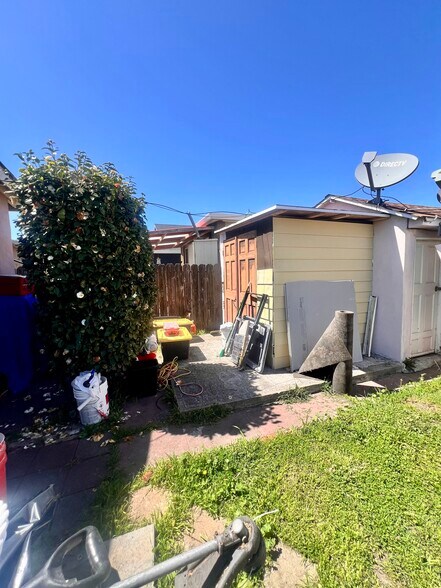 More Photos Of 789 17th St, Richmond Multifamily For Sale