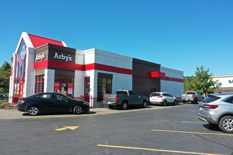 More Photos Of 966 Gilbert Ferry Rd, Attalla Fast Food For Sale