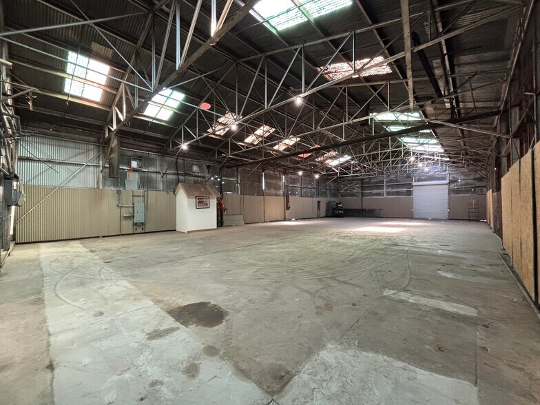 More Photos Of 313 E Buckeye Rd, Phoenix Warehouse For Lease