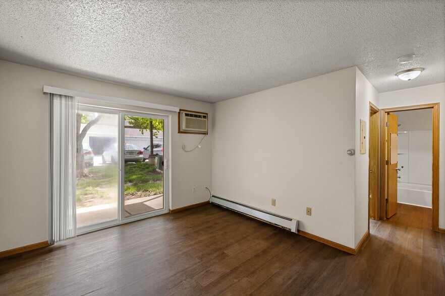 More Photos Of , Des Moines Multifamily For Sale