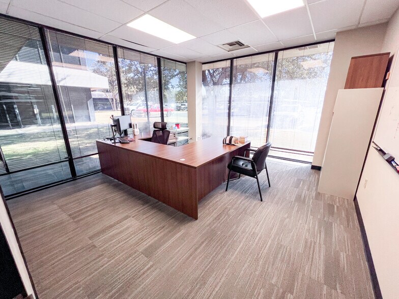 More Photos Of 3300 N A St, Midland Office For Lease