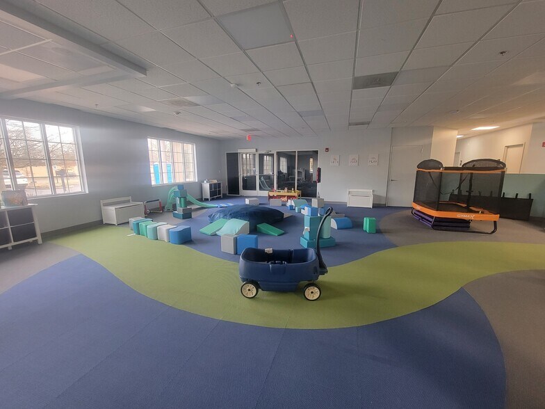 More Photos Of 10043 Lincoln Hwy, Frankfort Medical For Sale