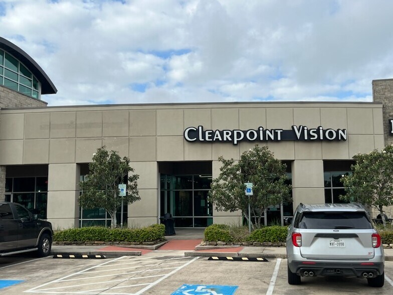 More Photos Of 11510 Space Center Blvd, Houston Unknown For Lease