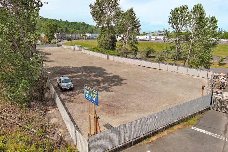 More Photos Of 300 S Sullivan St, Seattle Land For Lease
