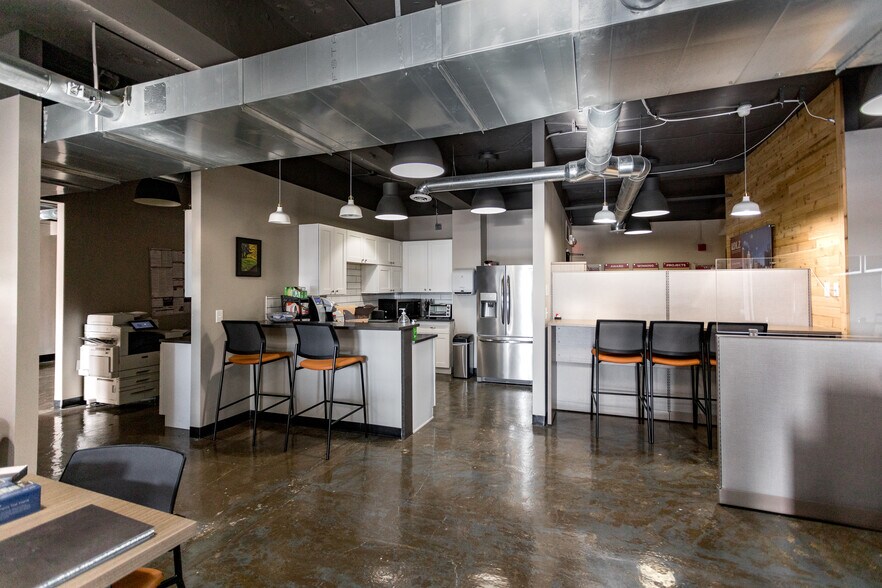 More Photos Of 607 Shelby St, Detroit Office For Lease
