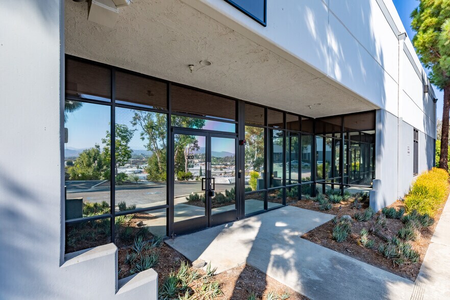 More Photos Of 302 Enterprise St, Escondido Unknown For Lease