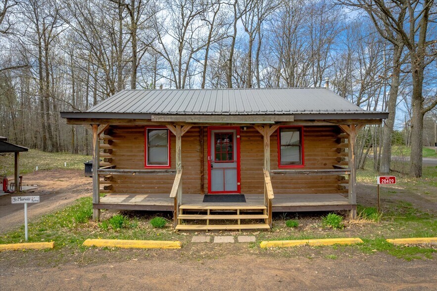 More Photos Of 28407 County Road H, Webster Restaurant For Sale