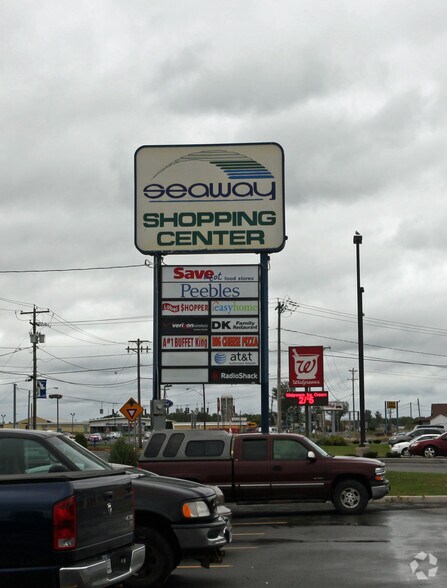More Photos Of 701-703 Canton St, Ogdensburg Unknown For Lease