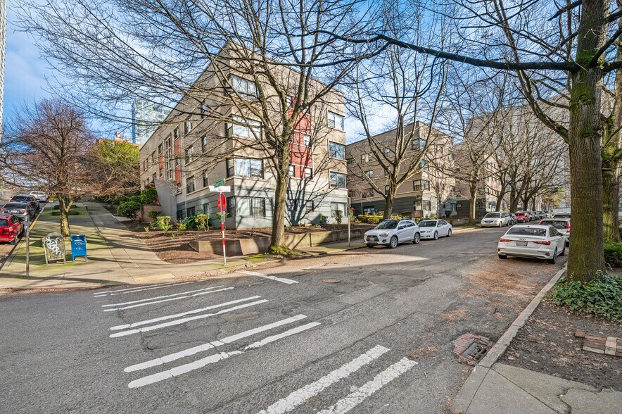 More Photos Of 804 James St, Seattle Apartments For Sale