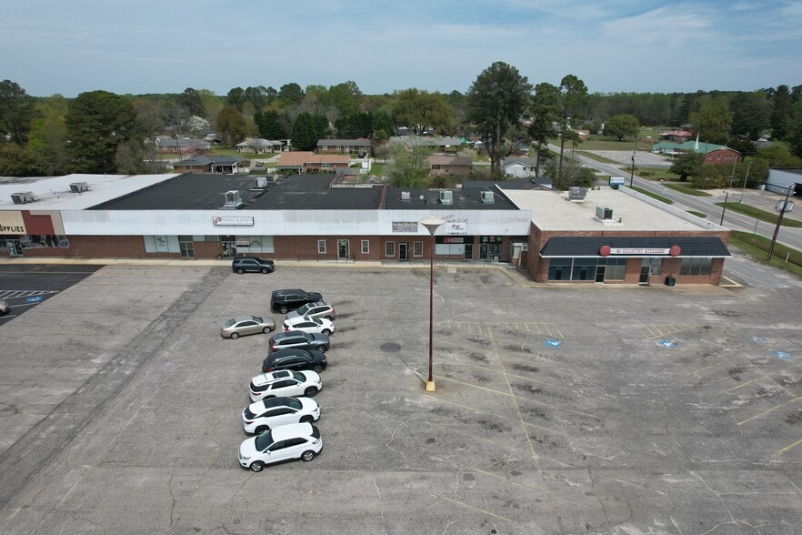More Photos Of 906-946 Chesterfield Hwy, Cheraw Restaurant For Sale