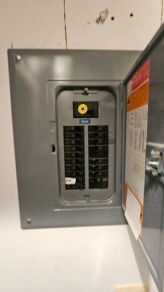 More Photos Of 17236 Harlem Ave, Tinley Park Office For Sale