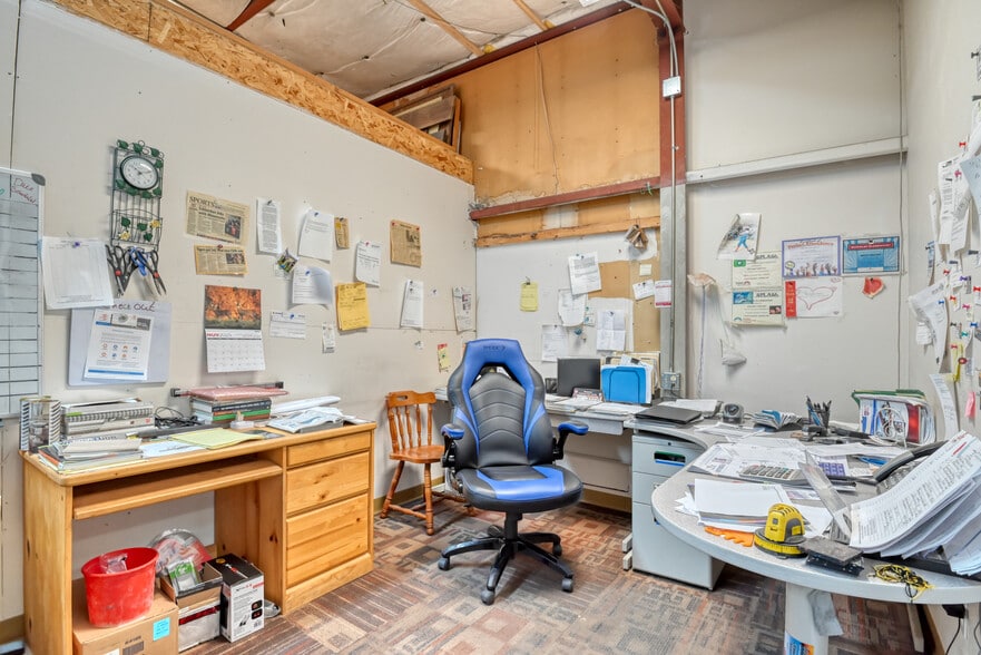 More Photos Of 300 Dozier Ave, Canon City Industrial For Sale