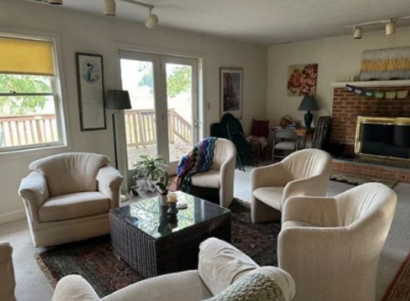 More Photos Of 1820 Country Club Rd, Harrisonburg Office For Lease