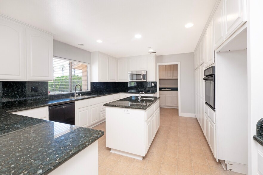 More Photos Of 8715 Dufferin Ave, Riverside Land For Sale