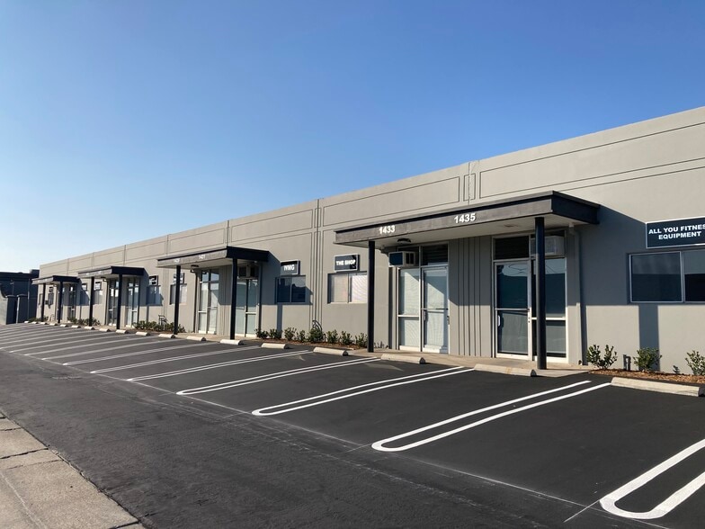 Primary Photo Of 1422-1436 E Borchard Ave, Santa Ana Warehouse For Lease
