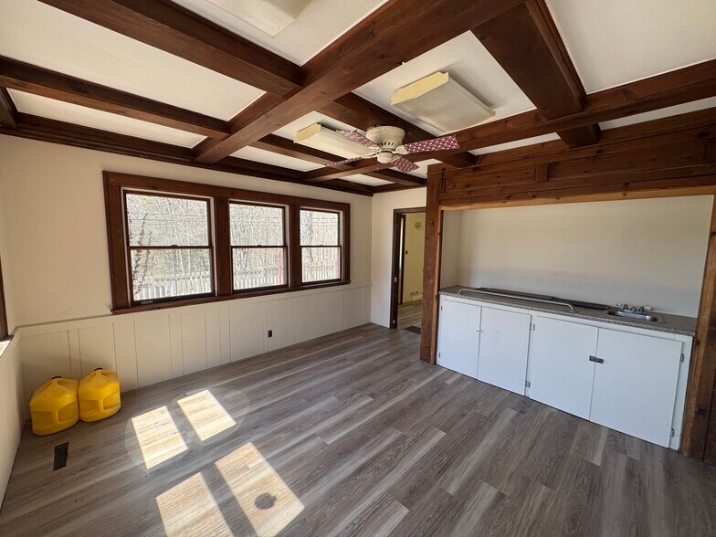 More Photos Of 79 Route 32, North Franklin Daycare Center For Lease