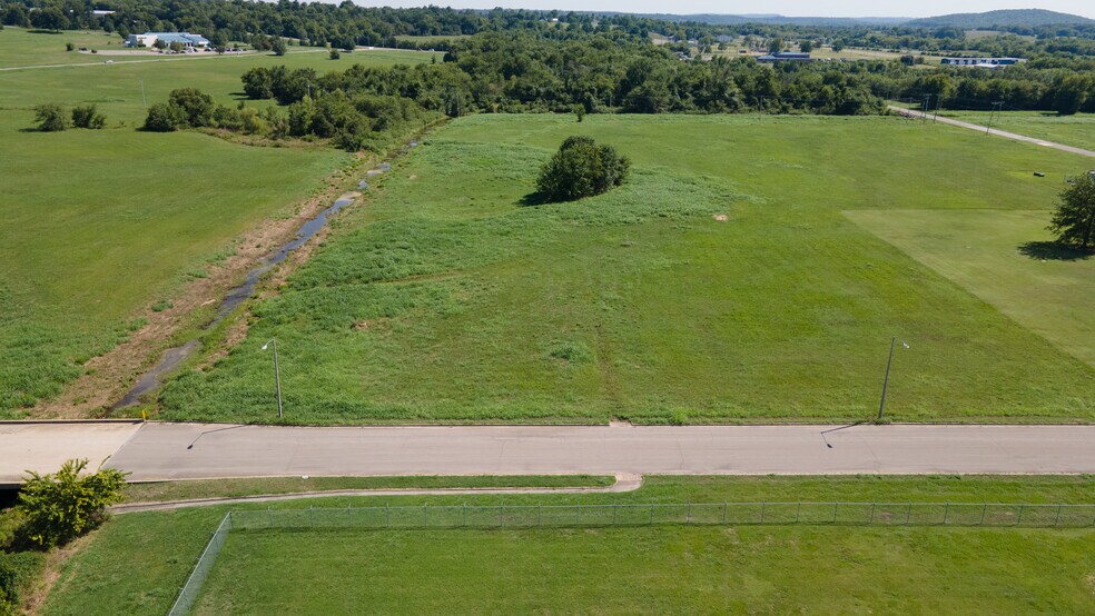 111 Main Pky, Tahlequah, OK 74464 Land For Sale