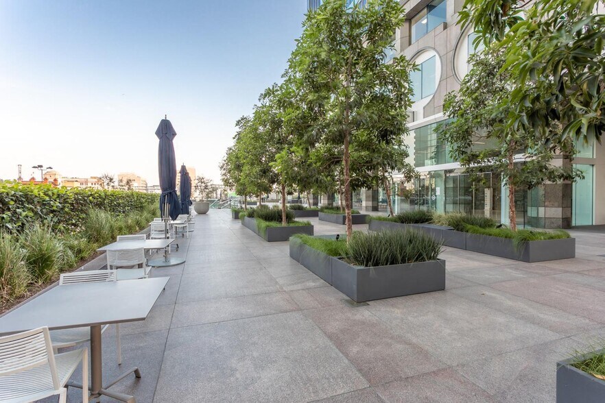 More Photos Of 350 S Grand Ave, Los Angeles Office For Lease