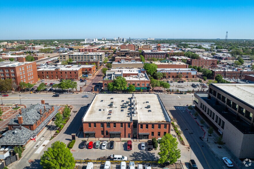 More Photos Of 801 E Douglas Ave, Wichita Coworking Space