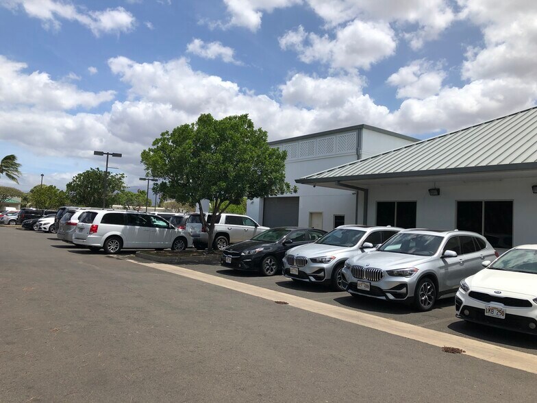 More Photos Of 405 Kele St, Kahului Auto Dealership For Lease