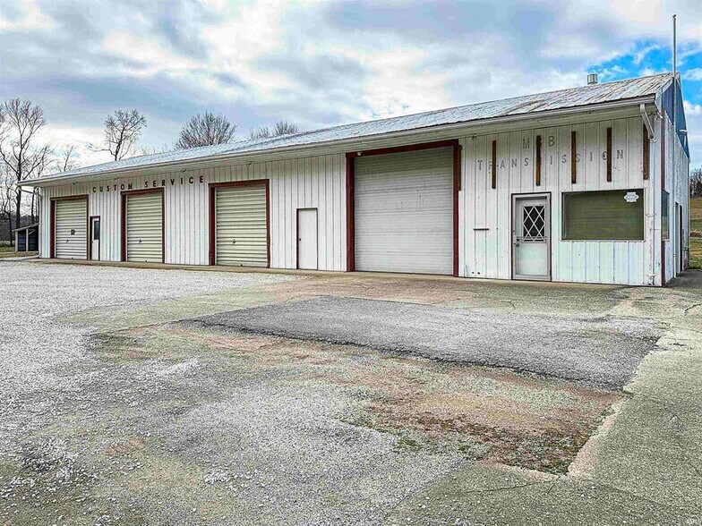 More Photos Of 5891 N US Highway 231, Jasper Industrial For Sale