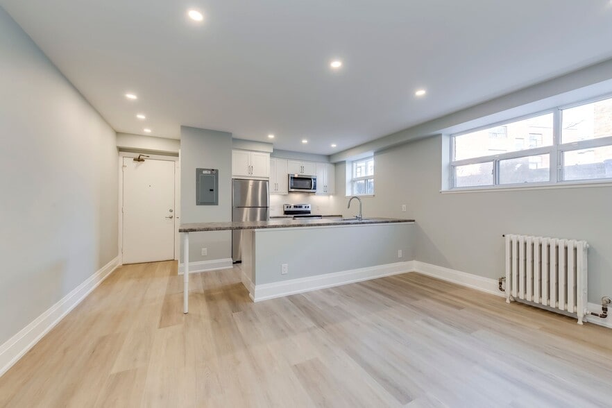 More Photos Of , Mississauga Multifamily For Sale