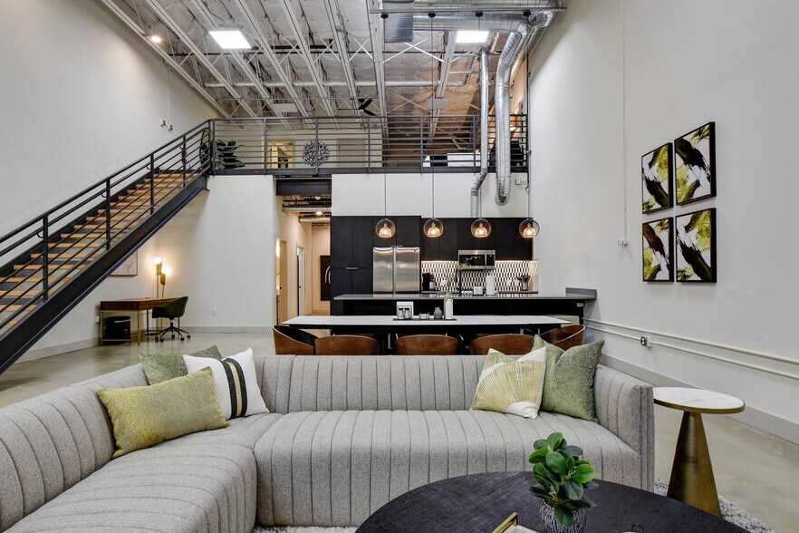 More Photos Of 215 Coca Cola Pl, San Antonio Apartments For Lease