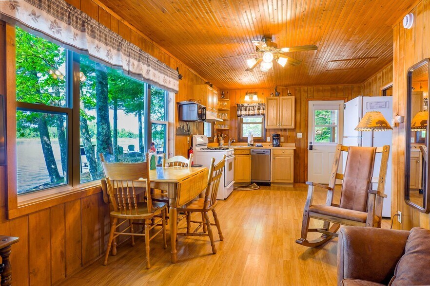 More Photos Of 8971 Thoroughfare Rd, Minocqua Multifamily For Sale