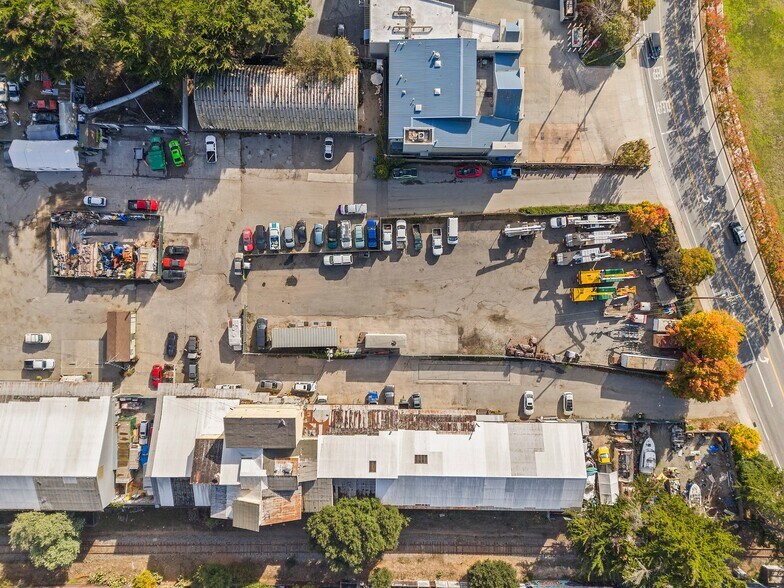 More Photos Of 980 17th Ave, Santa Cruz Warehouse For Sale