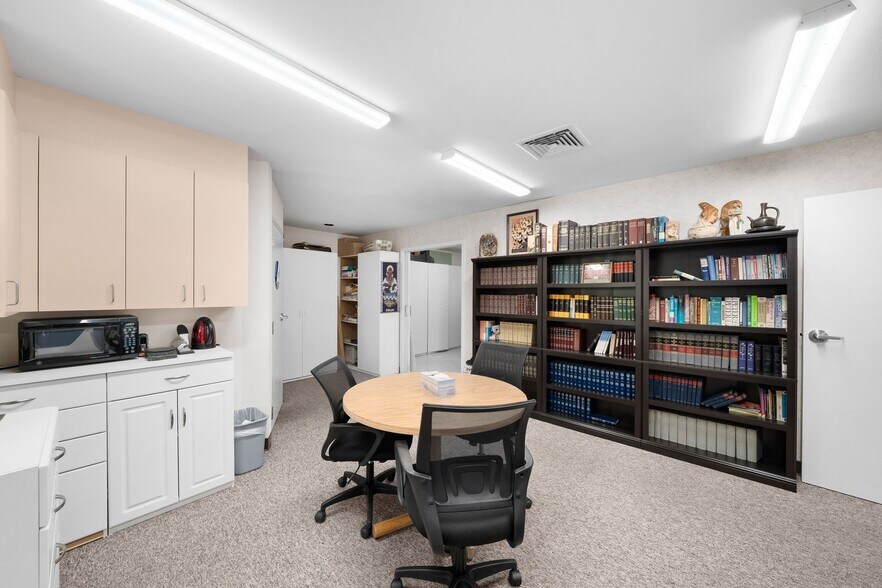 More Photos Of 1050 Las Tablas Rd, Templeton Medical For Sale