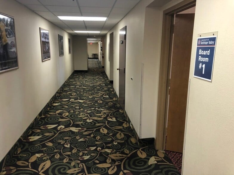 More Photos Of 44049-44073 Sierra Hwy, Lancaster Schools For Sale