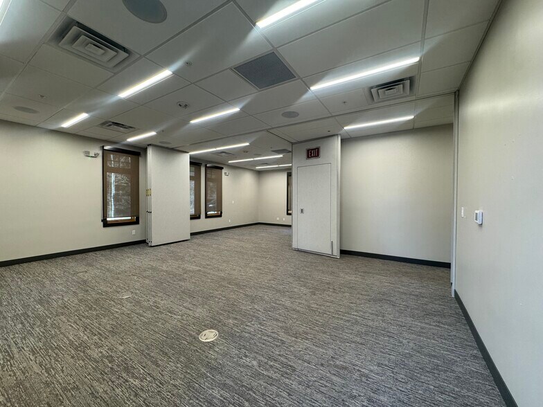 More Photos Of 932-936 Southwood Blvd, Incline Village Loft Creative Space For Lease