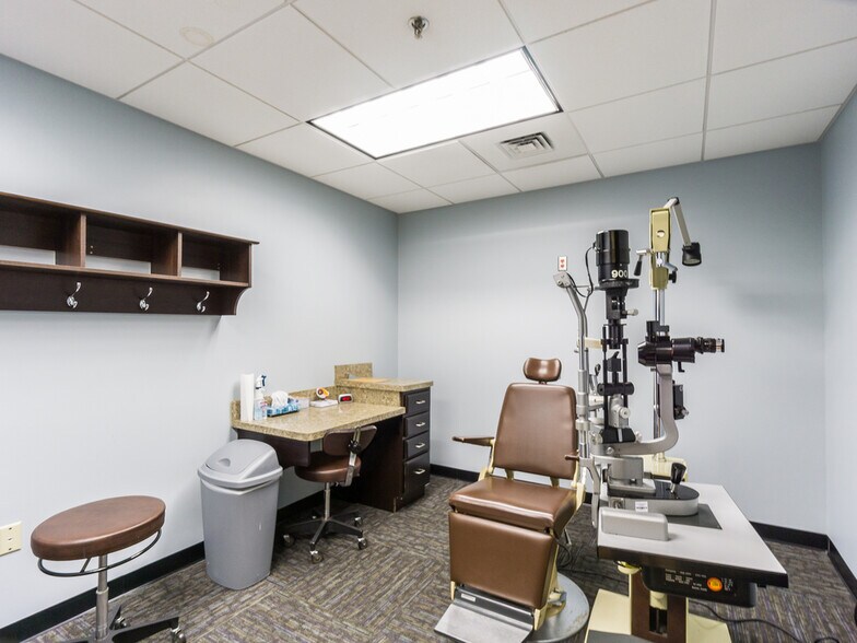 More Photos Of 12 Chatham Heights Rd, Fredericksburg Medical For Sale