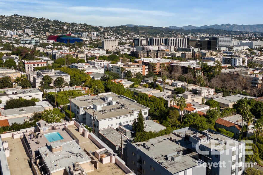 More Photos Of 215 N La Peer Dr, Beverly Hills Apartments For Sale