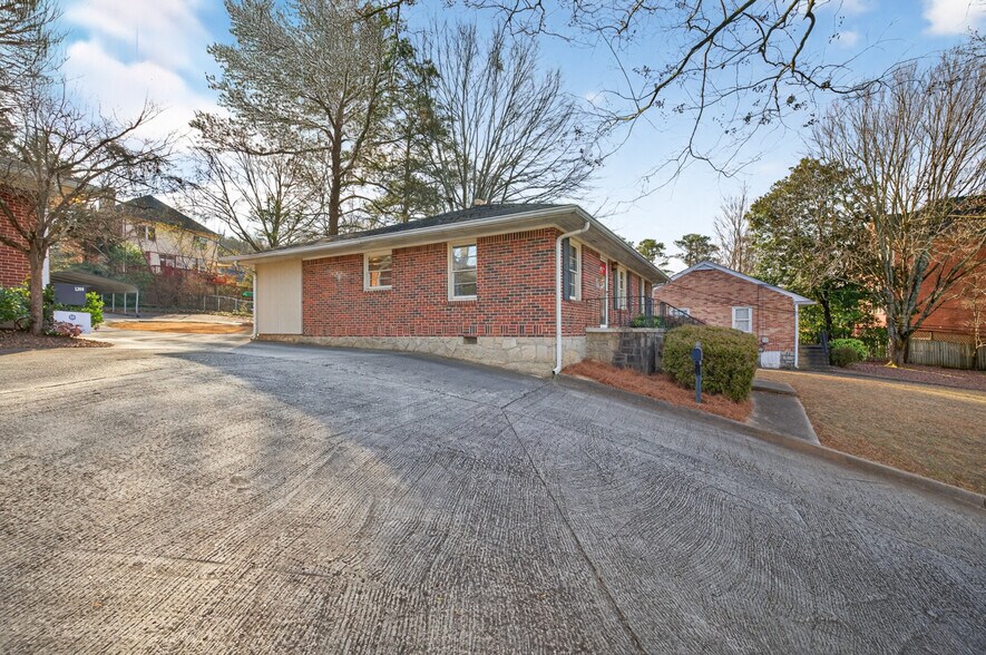 More Photos Of 1393 Church St, Decatur Office Residential For Sale