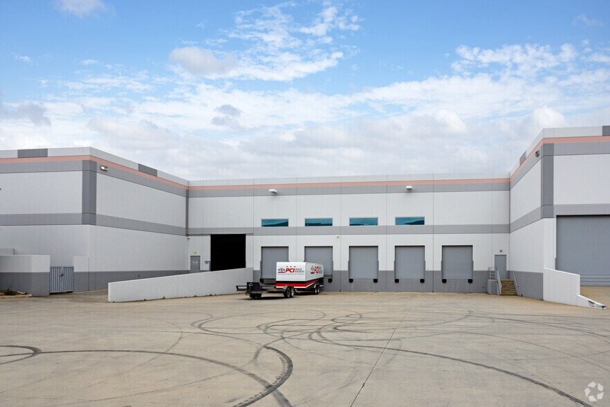 More Photos Of 6122-6182 Katella Ave, Cypress Manufacturing For Lease