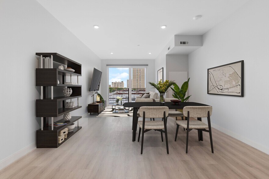 More Photos Of 4501 N Sheridan Rd, Chicago Apartments For Lease