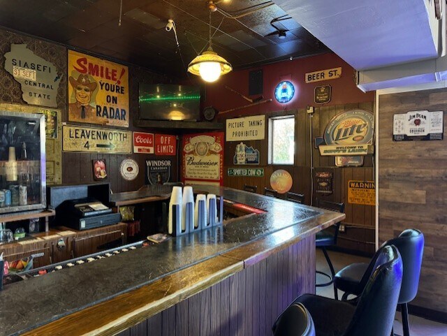 More Photos Of 1331 2nd St, Stevens Point Bar For Sale