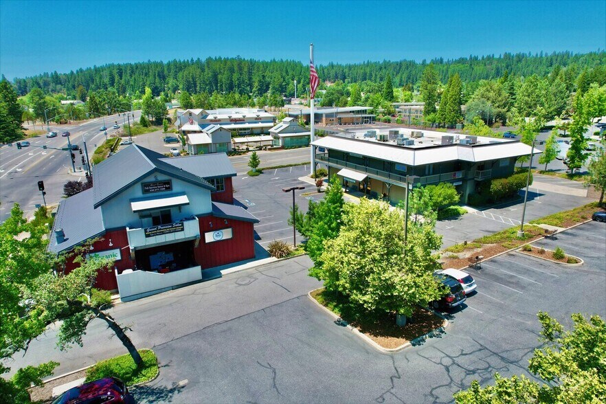More Photos Of Sutton Way, Grass Valley Storefront For Lease